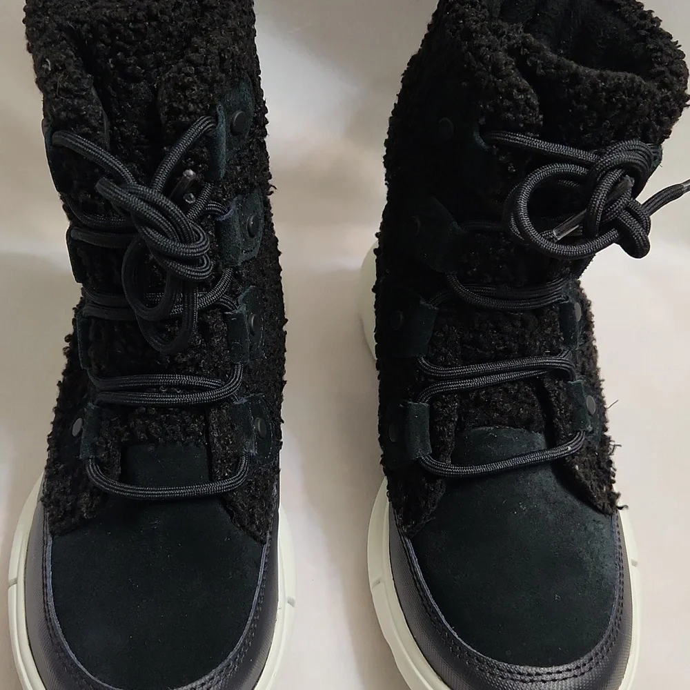 Sorel Explorer II Joan Cozy Winter Black Suede Boots (W Size 5)